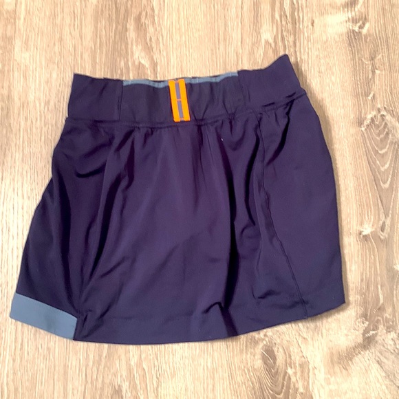 Brooks Running Skirt - size S - worn only a few times - free shipping! - Picture 2 of 3
